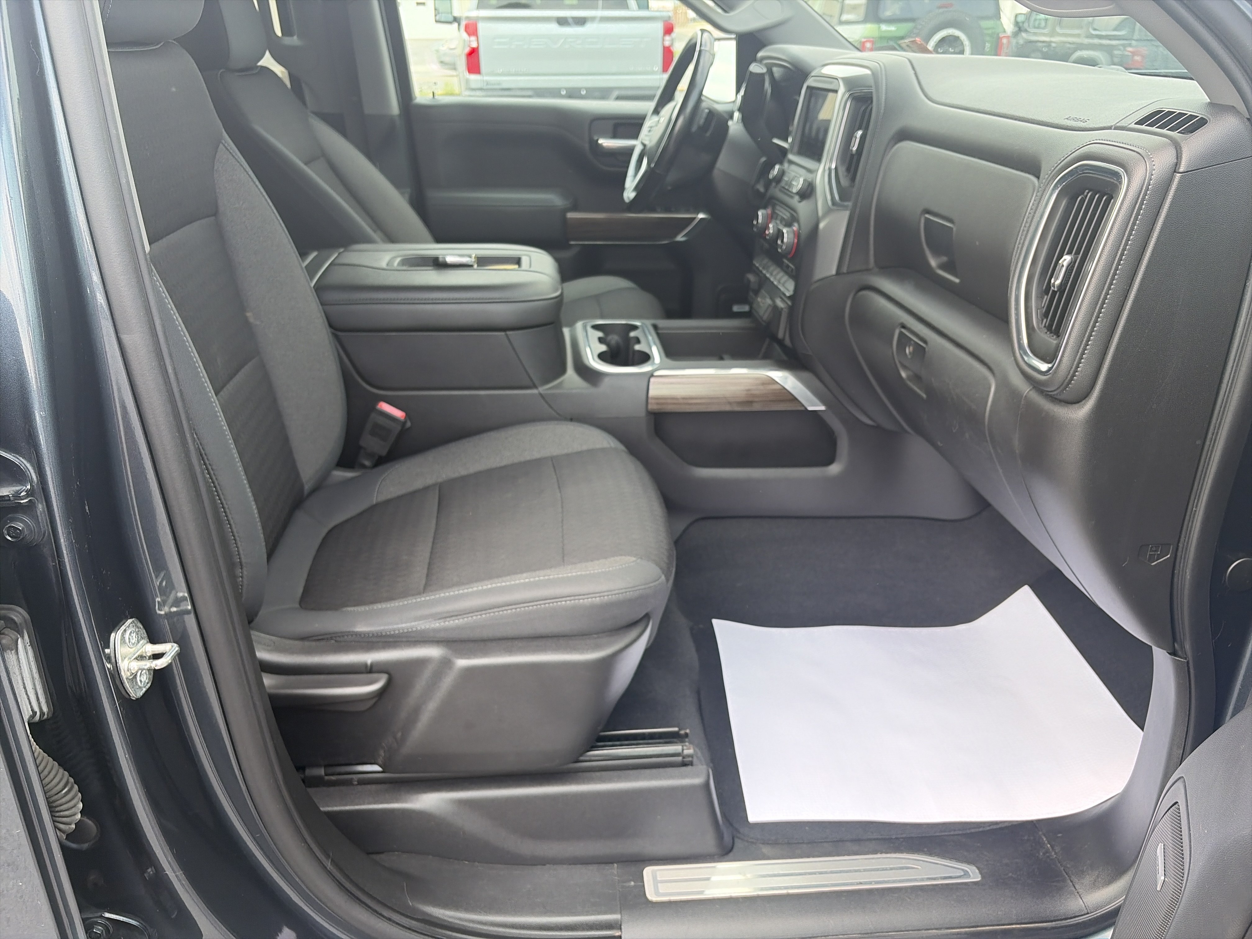 Used 2019 Chevrolet Silverado 1500 RST w/ All-Star Edition AWD/4WD image 8
