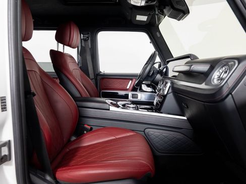 Used 2023 Mercedes-Benz G 550 image 27