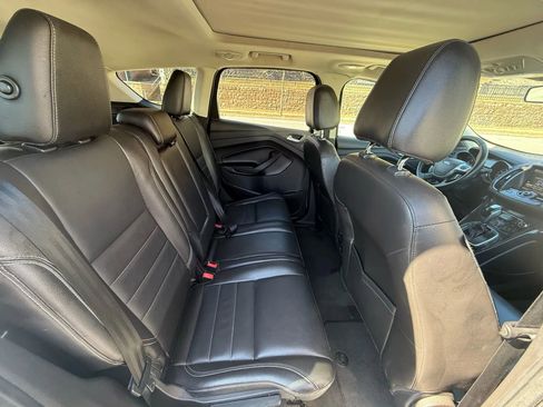 Used 2014 Ford Escape Titanium w/ Equipment Group 401A AWD/4WD image 18