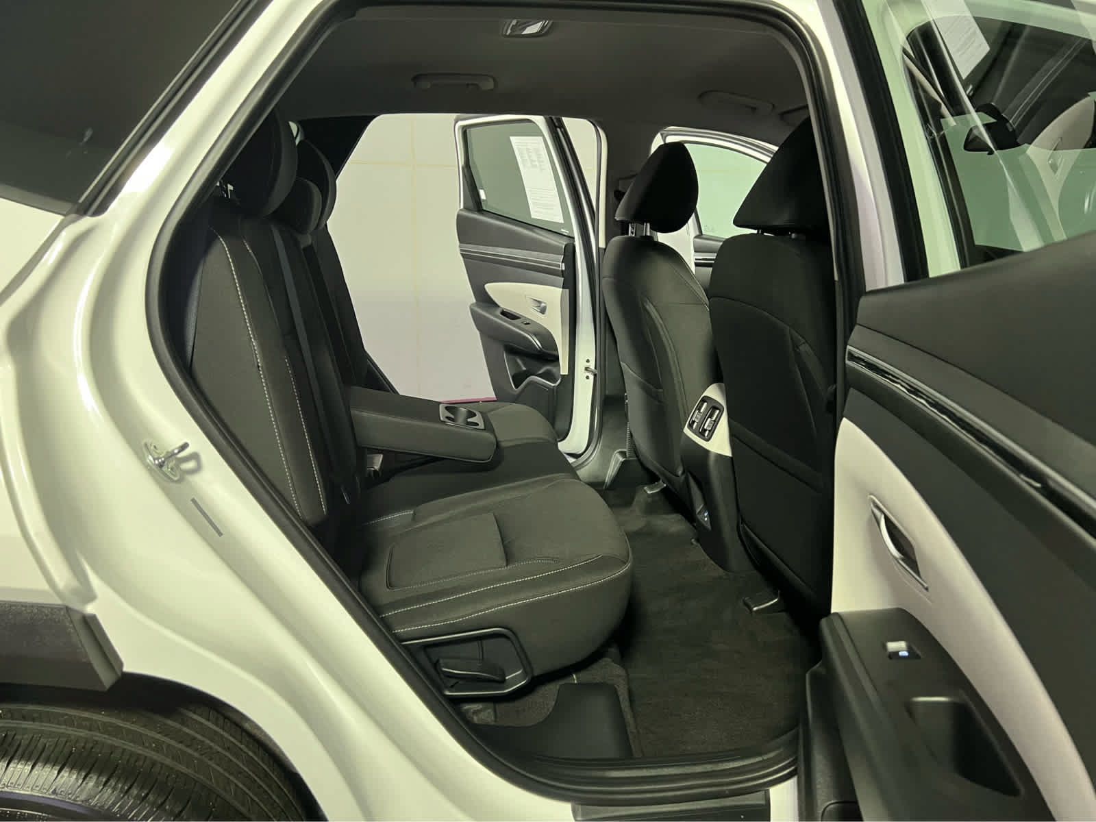 Used 2024 Hyundai Tucson SEL AWD/4WD image 27