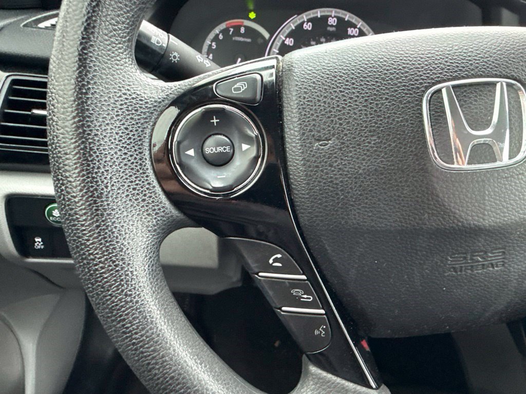 Used 2017 Honda Accord LX image 10
