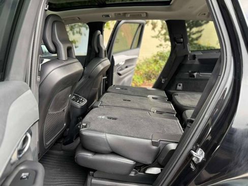 Used 2017 Volvo XC90 T6 Momentum w/ Vision Package image 32
