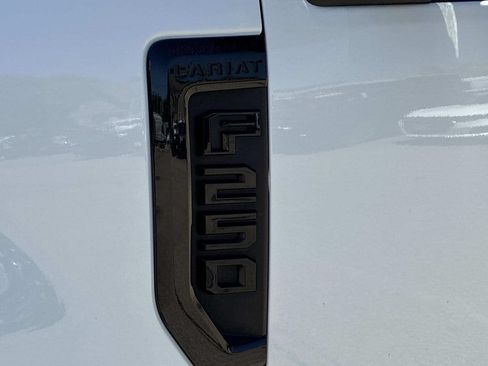 Certified 2022 Ford F250 Lariat w/ Black Appearance Package AWD/4WD image 19