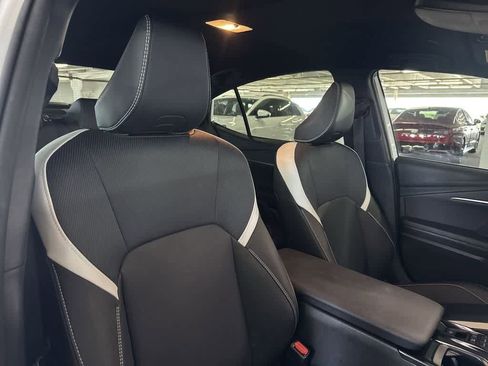 Used 2025 Toyota Camry SE FWD image 26
