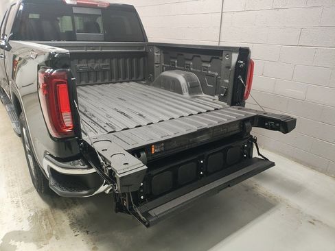 New 2026 GMC Sierra 1500 SLT w/ SLT Premium Plus Package image 22