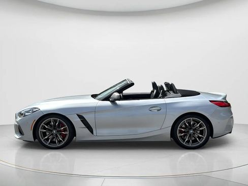 Used 2021 BMW Z4 M40i w/ Premium Package image 2