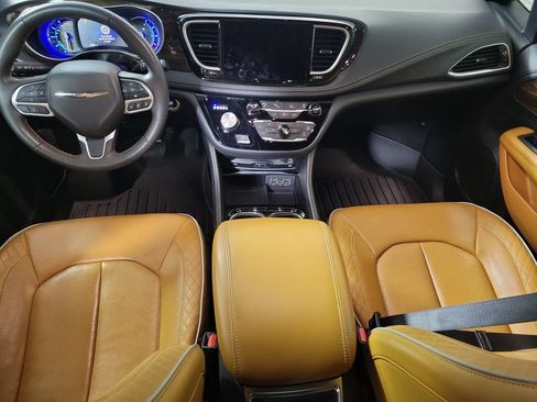Used 2022 Chrysler Pacifica Pinnacle FWD image 14