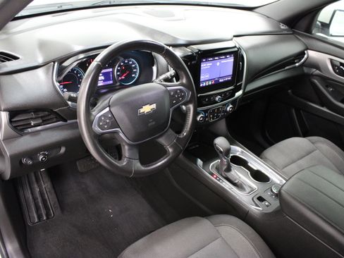 Used 2022 Chevrolet Traverse LT FWD image 13