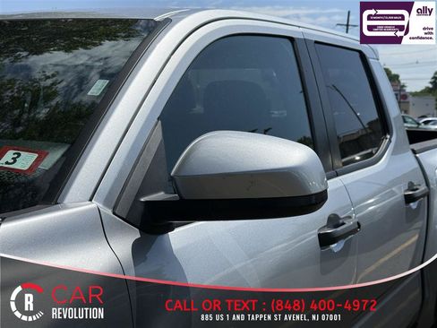 Used 2024 Toyota Tacoma TRD Off-Road AWD/4WD image 39