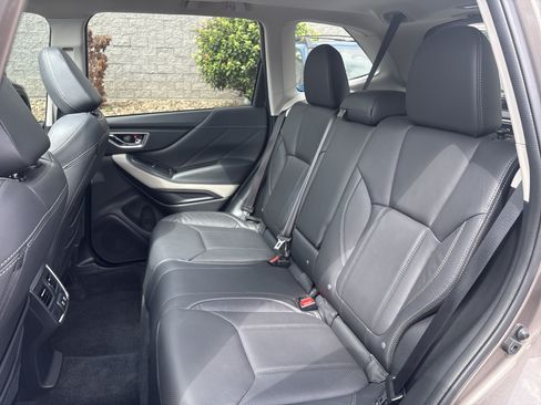 Certified 2024 Subaru Forester Limited w/ Convenience Package AWD/4WD image 28