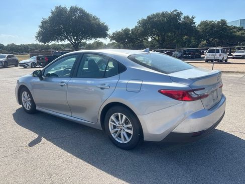Used 2025 Toyota Camry LE w/ Convenience Package FWD image 6