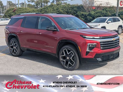 New 2026 Chevrolet Traverse High Country image 1