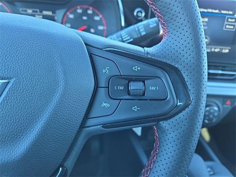 New 2026 Chevrolet Trax RS w/ Sunroof Package image 21