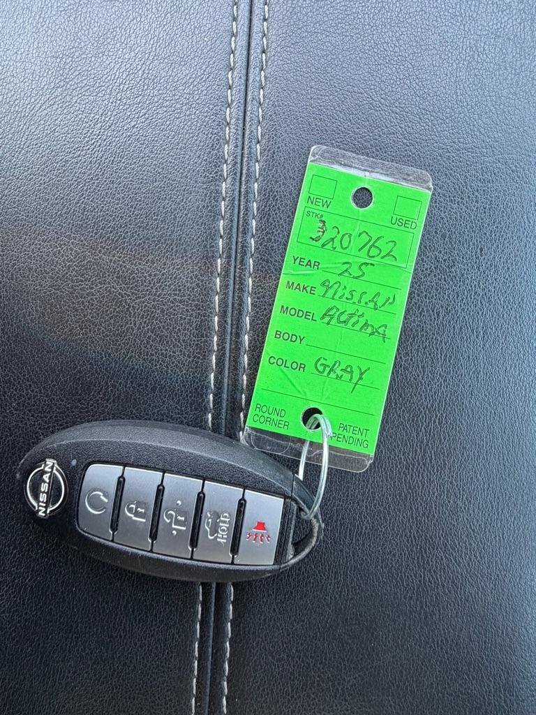 Used 2025 Nissan Altima 2.5 SV FWD image 29
