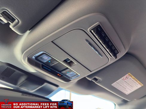 Used 2023 Ford F250 Lariat w/ Lariat Ultimate Package image 37