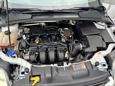 Used 2014 Ford Focus SE FWD image 26