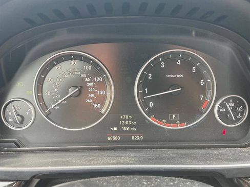 Used 2011 BMW 535i xDrive Sedan AWD/4WD image 18