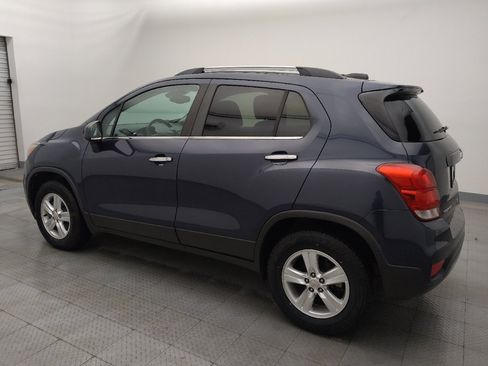Used 2018 Chevrolet Trax LT w/ LT Convenience Package AWD/4WD image 3
