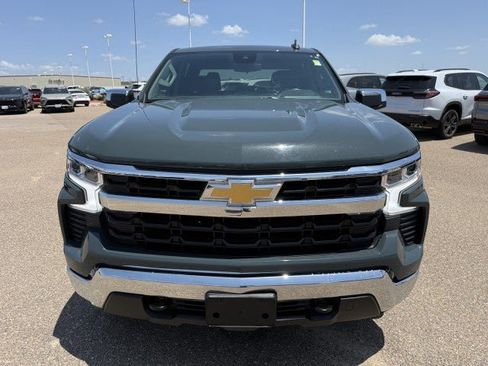 Used 2025 Chevrolet Silverado 1500 LT AWD/4WD image 4