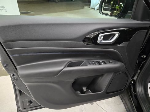 New 2026 Jeep Compass Latitude AWD/4WD image 13