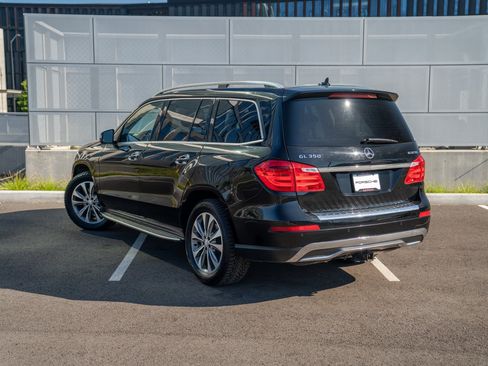 Used 2015 Mercedes-Benz GL 320 BlueTEC 4MATIC image 3