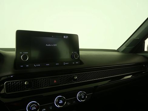 Used 2025 Honda Civic Sport image 19