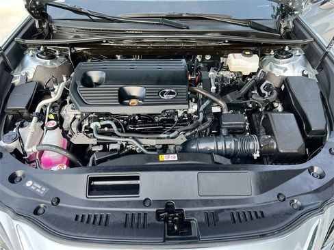 Certified 2025 Lexus ES 300h w/ Premium Package image 10