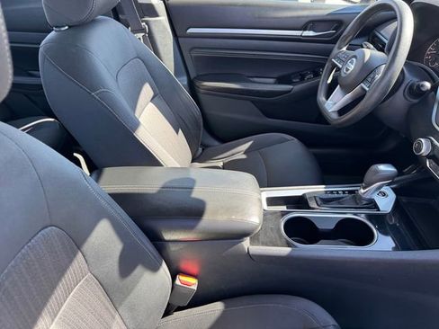 Used 2021 Nissan Altima 2.5 SV image 6