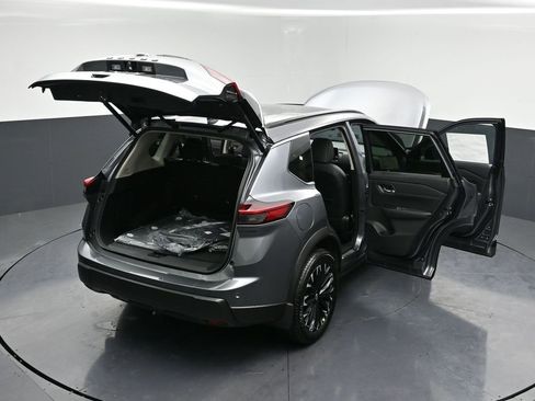 New 2026 Nissan Rogue SV image 36