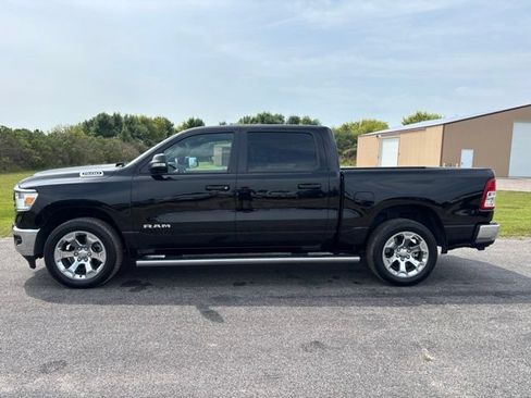 Used 2022 RAM 1500 Big Horn AWD/4WD image 3