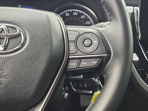 Used 2024 Toyota Camry SE image 30