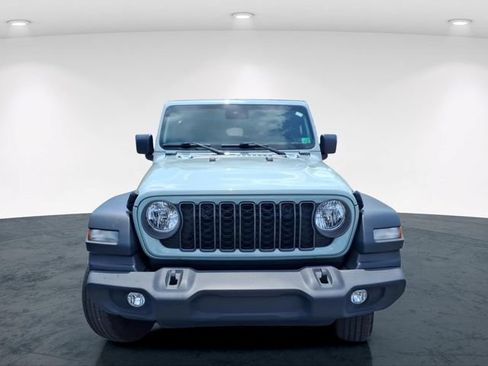 Used 2024 Jeep Wrangler Sport AWD/4WD image 4