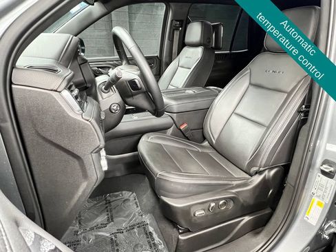 Used 2023 GMC Yukon Denali AWD/4WD image 7