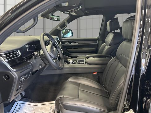 New 2026 Jeep Grand Wagoneer Summit w/ Rear Seat Video Group I AWD/4WD image 9