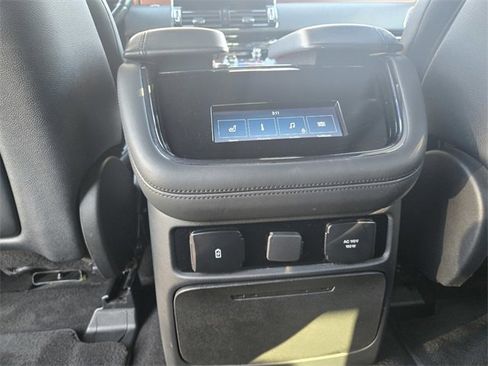Used 2024 Lincoln Navigator Reserve image 15
