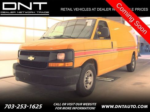 Used 2017 Chevrolet Express 2500 Extended RWD image 1