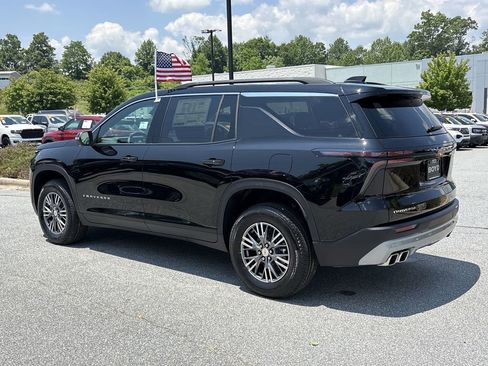 New 2025 Chevrolet Traverse LT FWD image 7