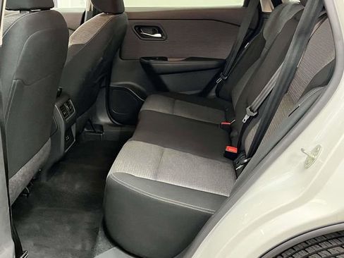 Used 2023 Nissan Rogue SV AWD/4WD image 17