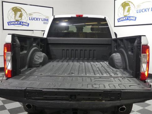 Used 2018 Ford F350 XLT image 9