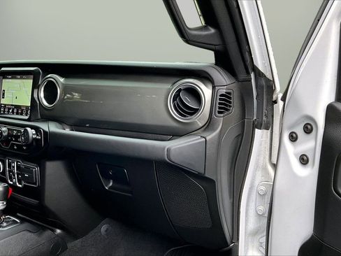 Certified 2022 Jeep Wrangler Unlimited Sahara w/ Cold Weather Group AWD/4WD image 20