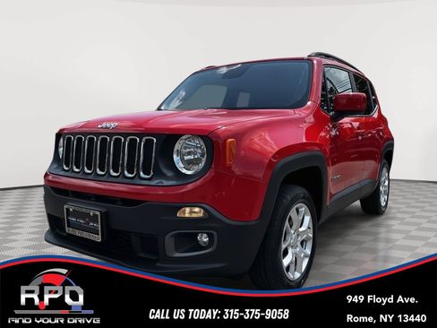Used 2017 Jeep Renegade Latitude w/ Cold Weather Group AWD/4WD image 1