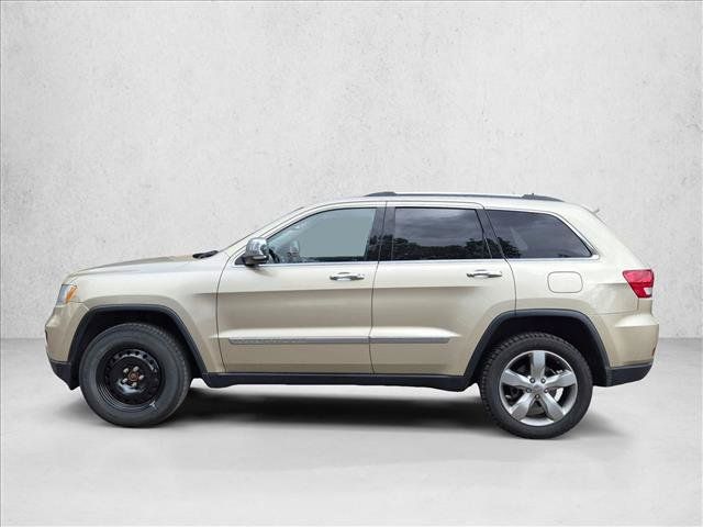 Used 2011 Jeep Grand Cherokee Overland AWD/4WD image 8