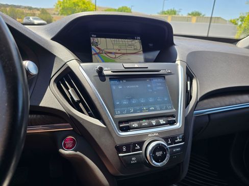 Used 2020 Acura MDX SH-AWD w/ Technology Package image 19