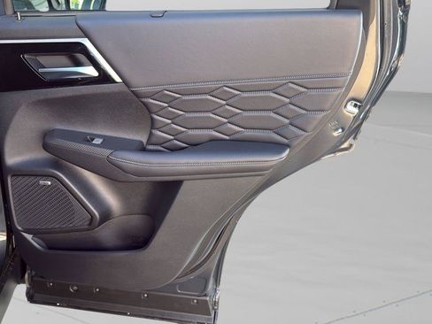 New 2026 Mitsubishi Outlander SEL FWD image 22