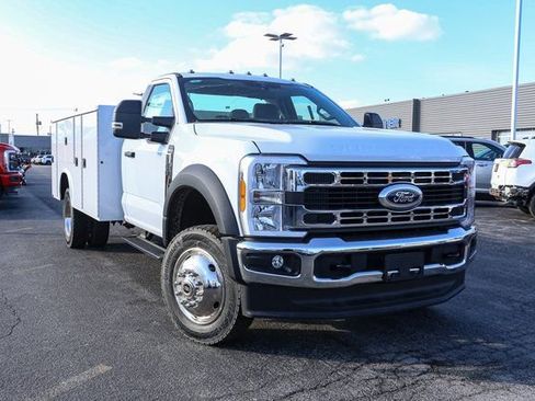 New 2025 Ford F550 4x4 Regular Cab Super Duty image 3