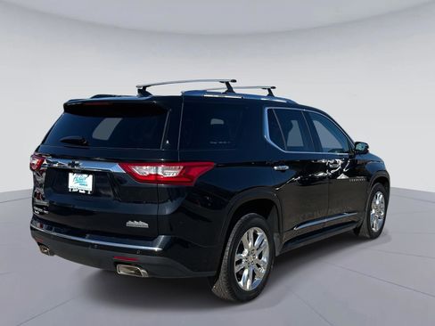 Used 2019 Chevrolet Traverse High Country w/ LPO, 'HIT The Road' Package image 4