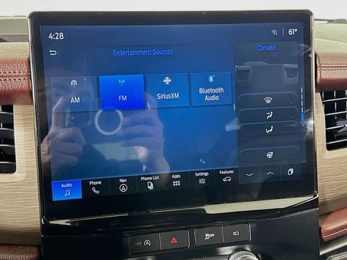 Used 2024 Ford Expedition Limited AWD/4WD image 38