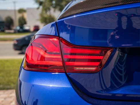 Used 2020 BMW M4 Coupe w/ Competition Package RWD image 11