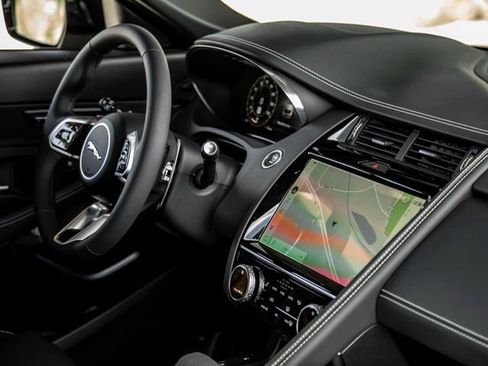 New 2024 Jaguar E-PACE R-Dynamic SE AWD/4WD image 29