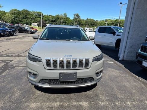 Used 2020 Jeep Cherokee Limited AWD/4WD image 2